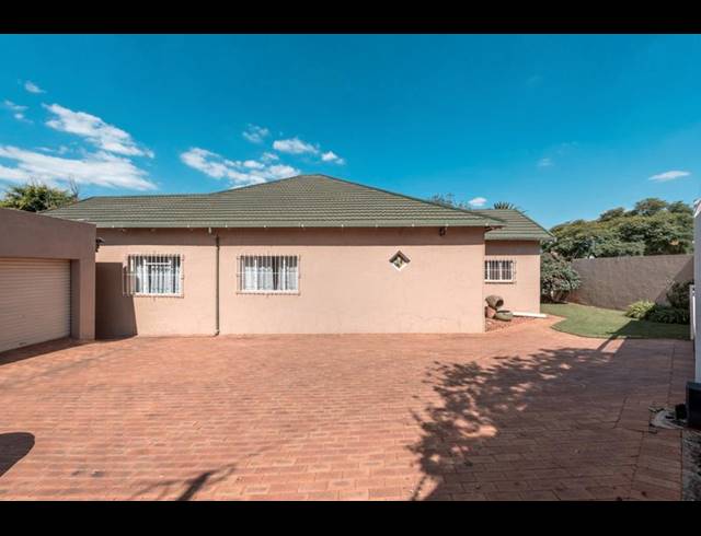 4 BEDROOM HOUSE FOR SALE IN FISHERS HILL